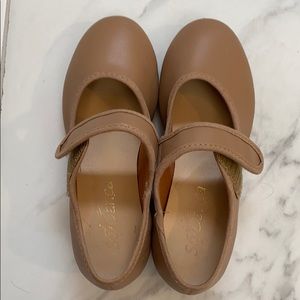 Used tap shoes